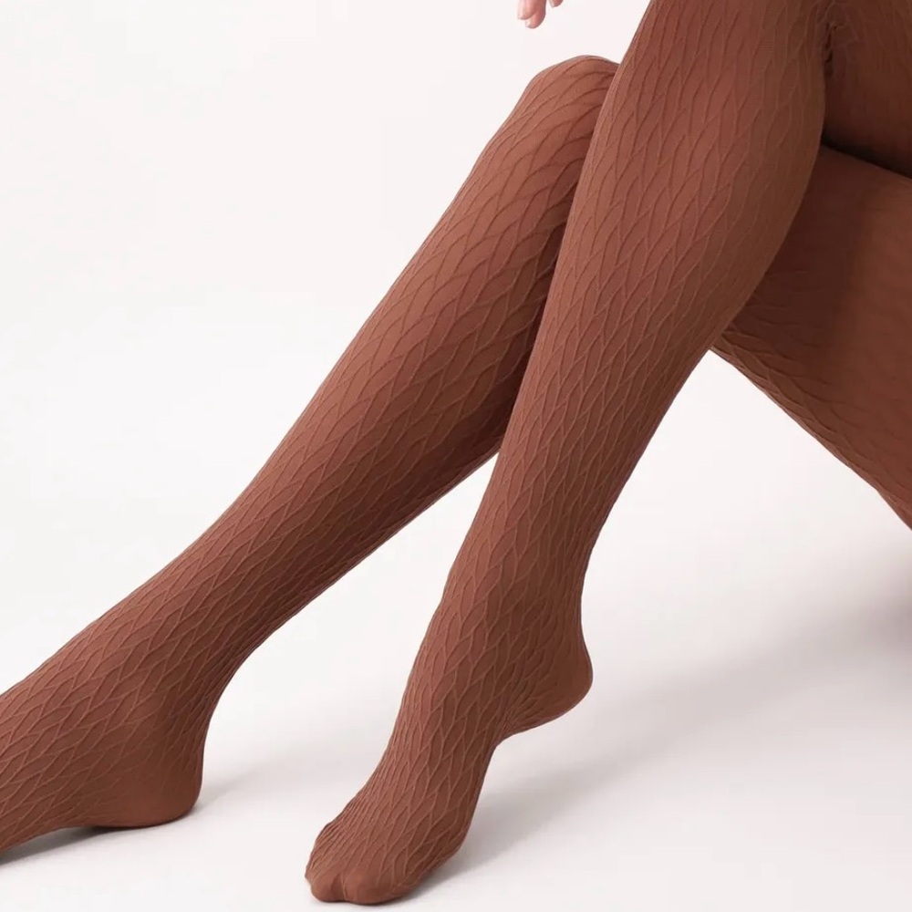 Oroblu Opaque Tights w/Embossed Winding Pattern 60 Denier. Color CARAMEL Sz S/M